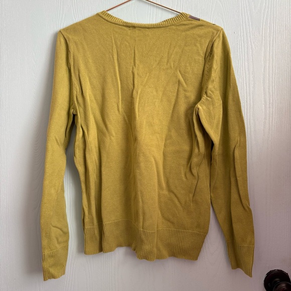 5for20 St. John’s Bay olive green v-neck long sleeve gray white argyle sweater - Picture 2 of 6